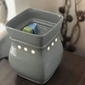 2/$50 New Scentsy "Classic Curve" Wax Warmer - Gloss Gray